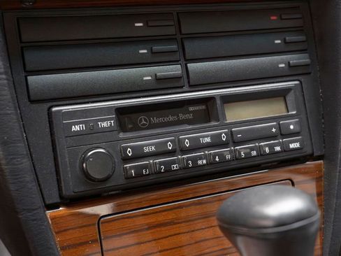 Used 1991 Mercedes-Benz 190 E 2.6 image 29