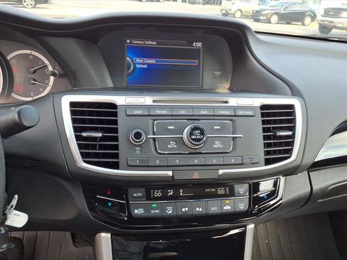 Used 2016 Honda Accord LX image 13