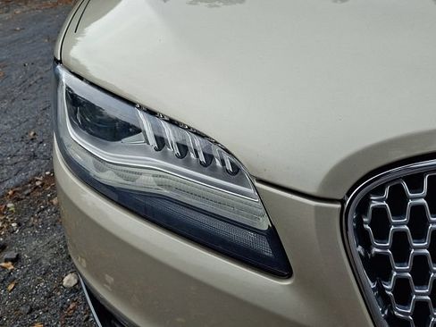 Used 2017 Lincoln MKZ Reserve w/ Climate Package AWD/4WD image 11