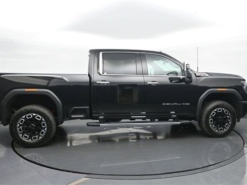 New 2025 GMC Sierra 2500 Denali w/ Denali Reserve Package image 6