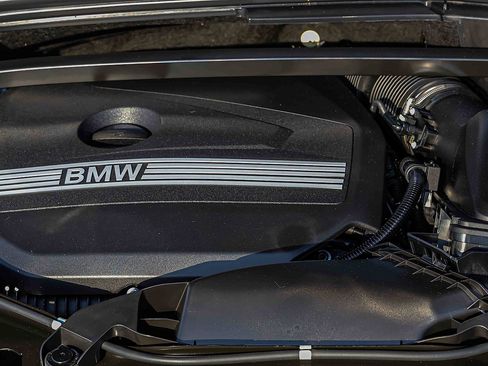Used 2025 BMW X2 xDrive28i w/ M Sport Package AWD/4WD image 25