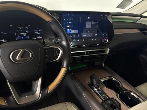 Used 2025 Lexus RX 350 Premium Plus w/ Accessory Package (Z1) FWD image 25