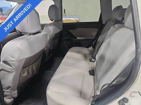 Used 2015 Subaru Forester 2.5i Premium w/ All-Weather Package AWD/4WD image 5