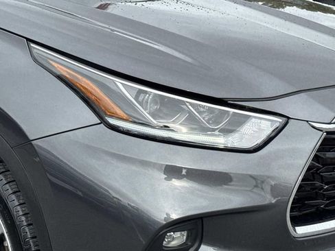 Used 2024 Toyota Highlander Platinum image 7