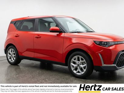 Used 2025 Kia Soul LX w/ LX Technology Package