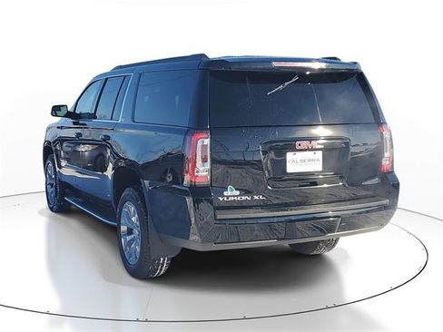 Used 2015 GMC Yukon XL SLT w/ Open Road Package image 2