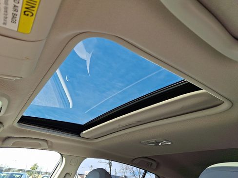 Used 2020 Subaru Crosstrek 2.0i Limited w/ Moonroof Package w/Navigation image 15