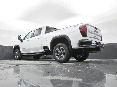 New 2026 GMC Sierra 2500 SLT w/ SLT Premium Package image 42