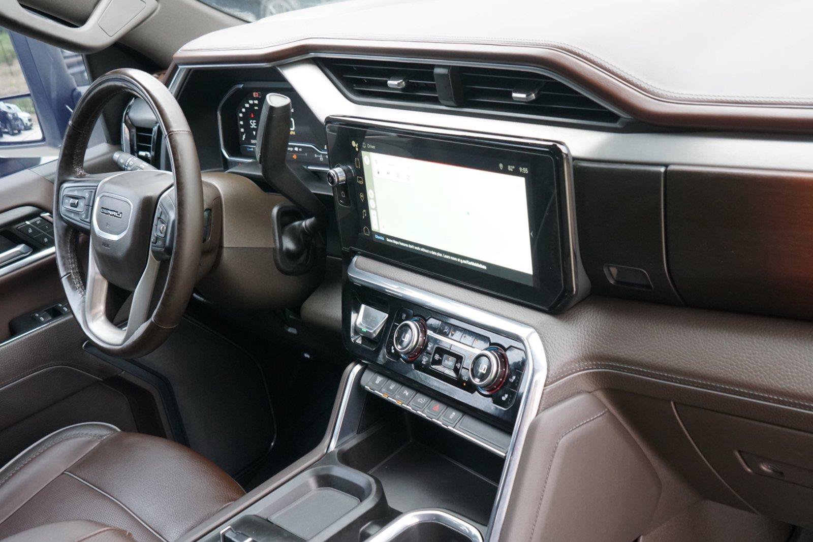 Used 2024 GMC Sierra 3500 Denali AWD/4WD image 26
