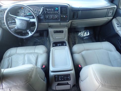 Used 2002 Chevrolet Tahoe LT image 12