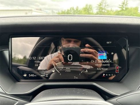 New 2025 GMC Acadia Elevation image 11