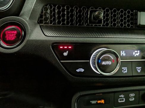 Used 2023 Honda CR-V EX image 8