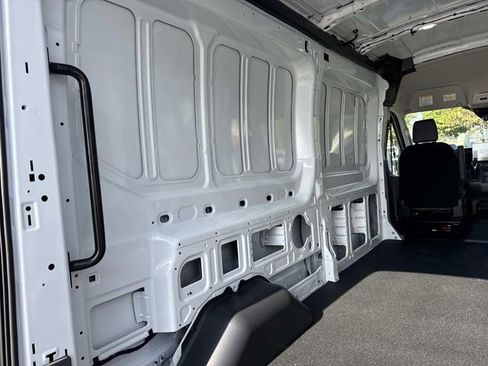 New 2026 Ford Transit 250 148 Medium Roof image 23