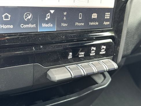 Certified 2023 RAM 1500 Laramie image 20