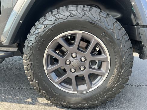 Used 2021 Jeep Wrangler Sport AWD/4WD image 18