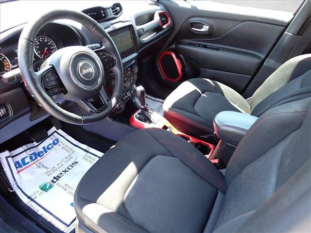 Used 2022 Jeep Renegade Trailhawk AWD/4WD image 12