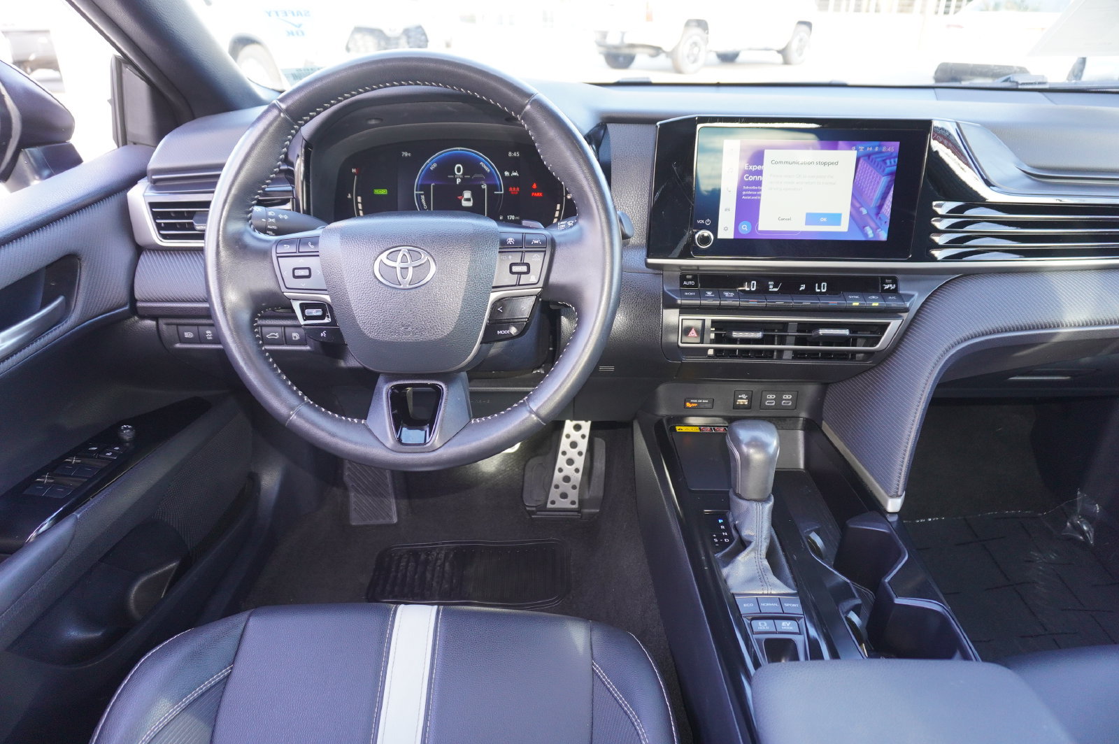 Used 2025 Toyota Camry SE FWD image 10