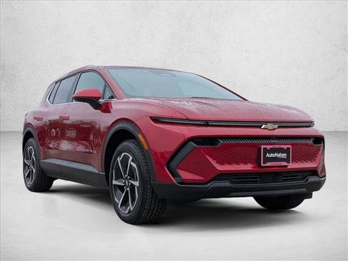 New 2026 Chevrolet Equinox EV LT image 3