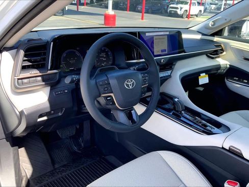 New 2026 Toyota Crown AWD/4WD image 8