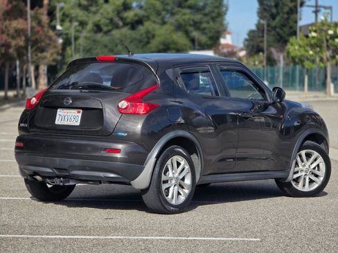 Used 2013 Nissan Juke S FWD image 5