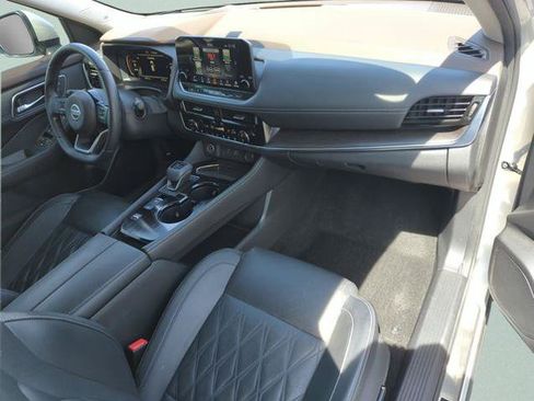 Certified 2021 Nissan Rogue Platinum FWD image 21