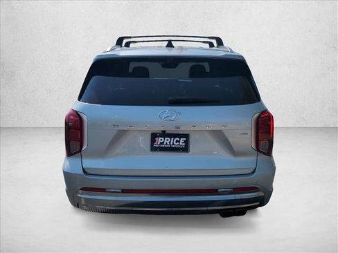 Used 2023 Hyundai Palisade Calligraphy image 6