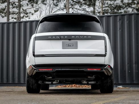 New 2025 Land Rover Range Rover SE image 7