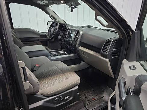 Used 2018 Ford F150 XLT w/ Equipment Group 302A Luxury AWD/4WD image 15