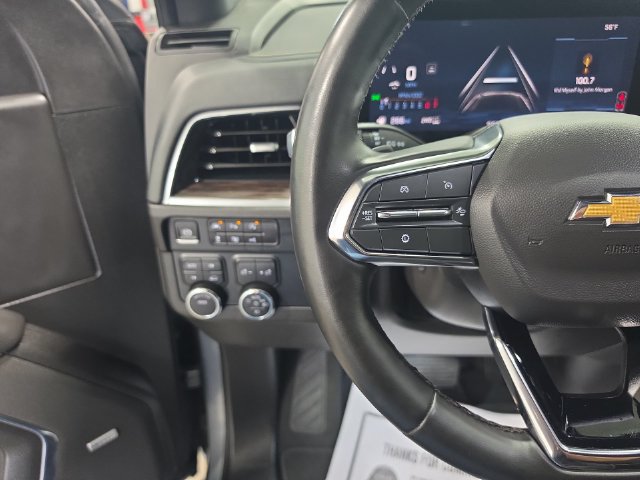 Used 2025 Chevrolet Tahoe Premier AWD/4WD image 16