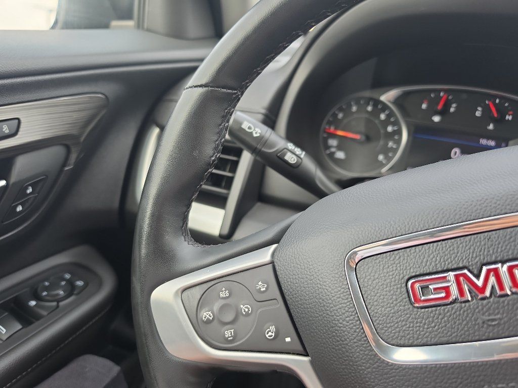 Used 2024 GMC Terrain SLT AWD/4WD image 29