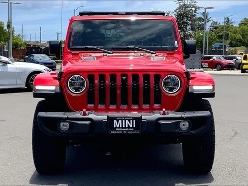 Used 2022 Jeep Wrangler Unlimited Rubicon w/ Dual Top Group AWD/4WD image 3
