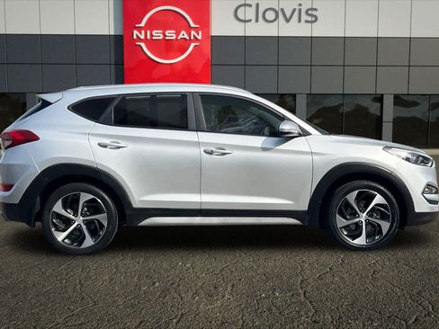 Used 2017 Hyundai Tucson Sport FWD image 9