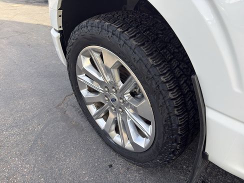 Used 2021 Ford F150 Limited image 9