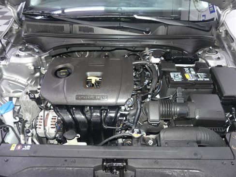 Used 2023 Kia Forte LXS w/ LXS Technology Package FWD image 12