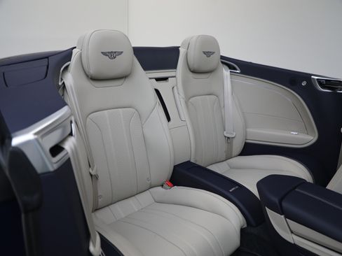 New 2026 Bentley Continental GTC image 31