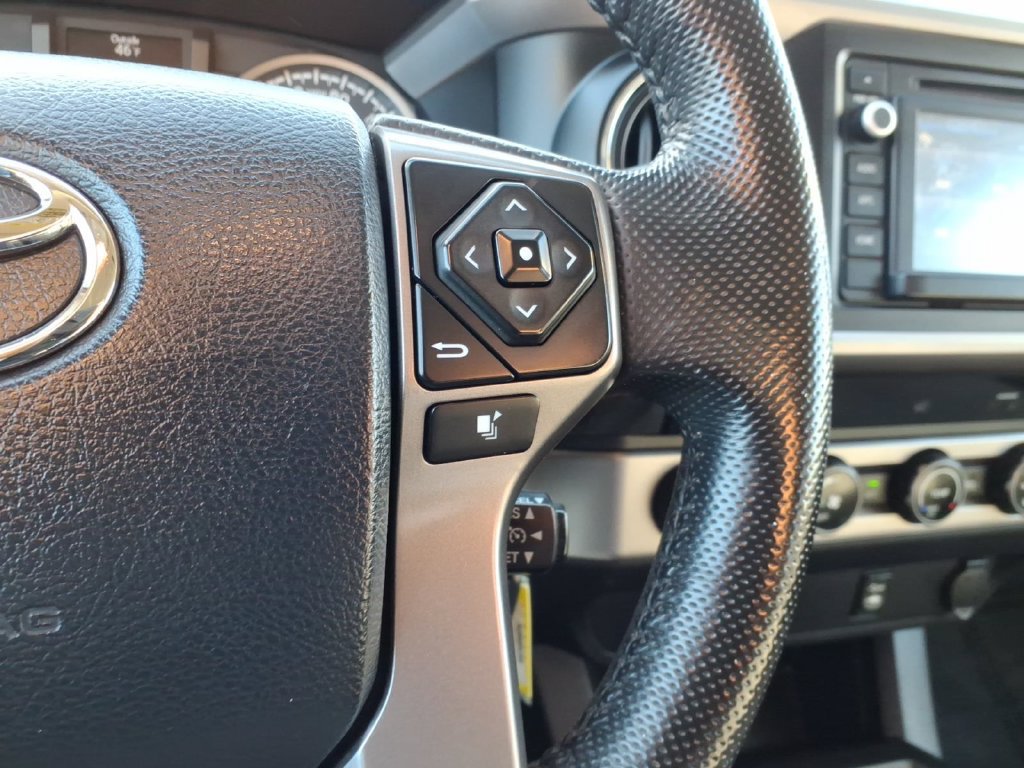 Used 2016 Toyota Tacoma SR5 w/ SR5 Appearance Package (SN) AWD/4WD image 25