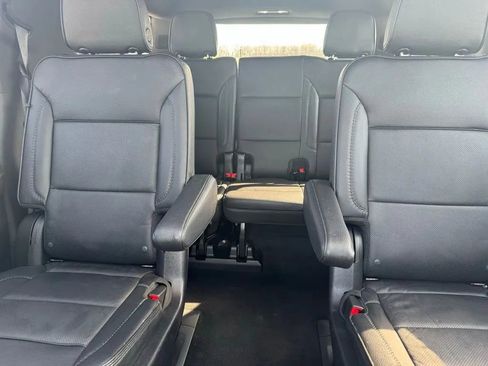 Used 2023 GMC Yukon XL Denali image 20