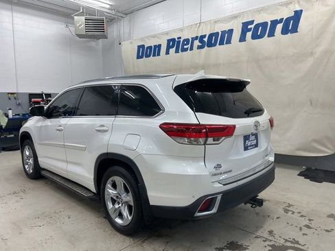 Used 2018 Toyota Highlander Limited image 6
