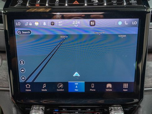 Used 2022 Jeep Grand Cherokee Overland RWD image 20