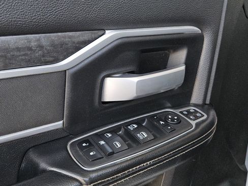 Used 2024 RAM 3500 Big Horn image 28