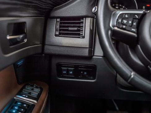 Used 2018 Jaguar XF S image 25