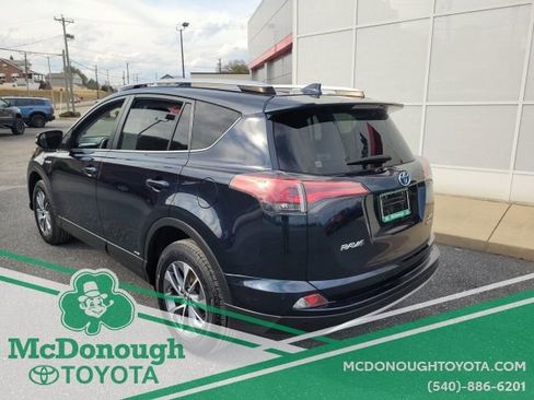 Used 2018 Toyota RAV4 XLE w/ Convenience Package image 7