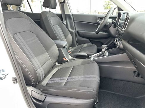 New 2026 Hyundai Venue SEL image 25