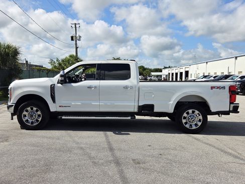 Used 2023 Ford F250 Lariat w/ Chrome Package AWD/4WD image 2