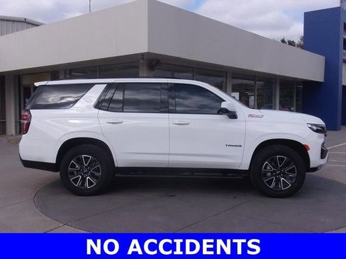 Used 2023 Chevrolet Tahoe Z71 w/ Luxury Package image 2