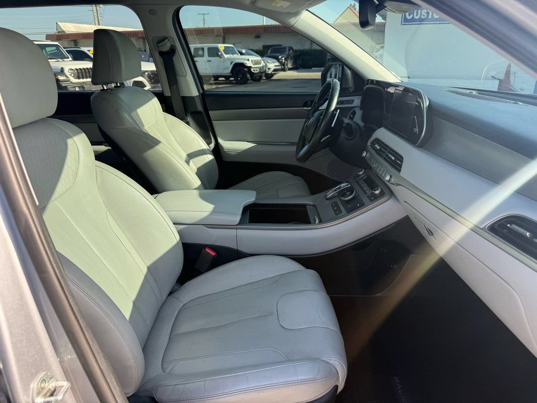Used 2020 Hyundai Palisade SEL w/ Premium Package FWD image 14