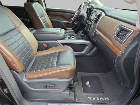 Used 2018 Nissan Titan Platinum Reserve w/ Platinum Utility Package image 10