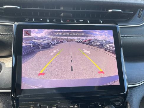 Certified 2022 Jeep Grand Cherokee L Limited image 45