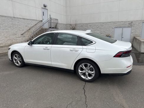 Used 2023 Honda Accord LX image 16