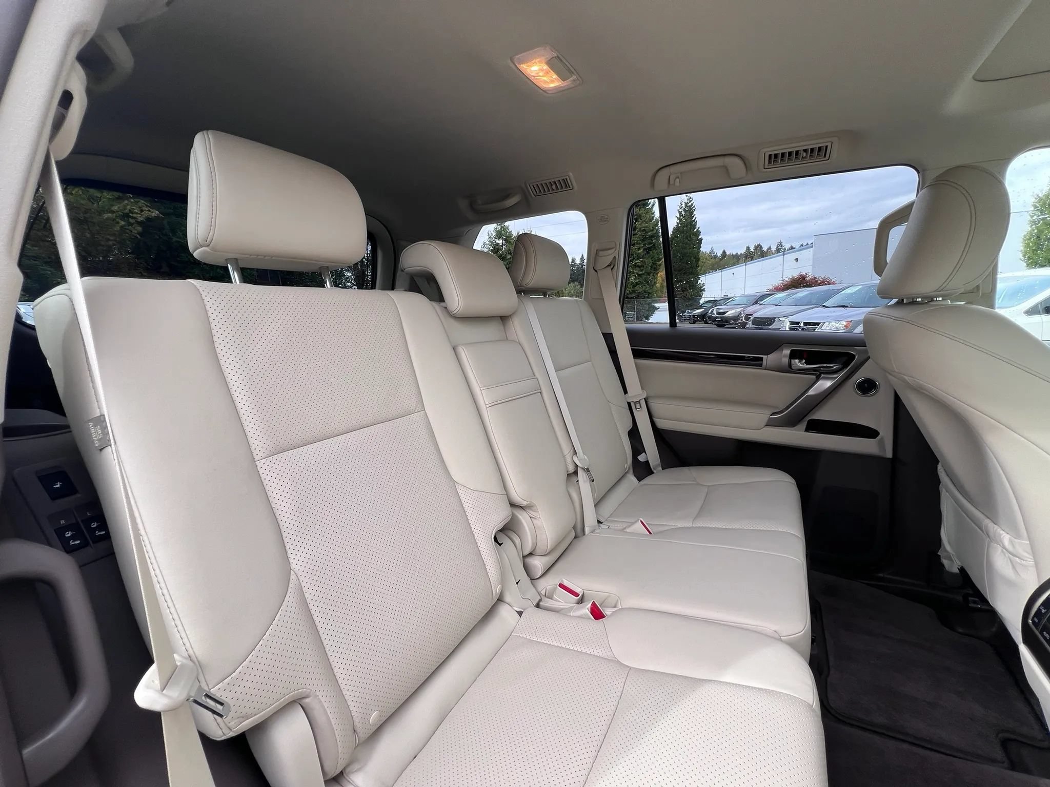 Used 2014 Lexus GX 460 Luxury AWD/4WD image 39